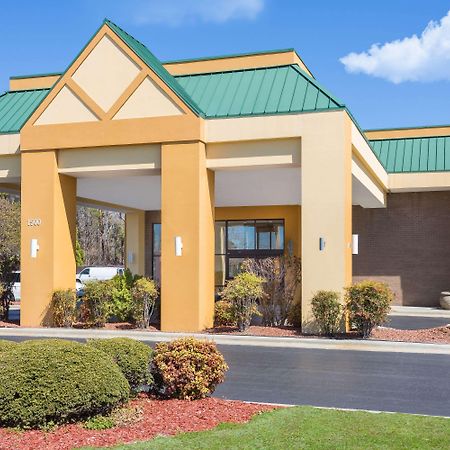 Days Inn By Wyndham Mocksville Екстериор снимка