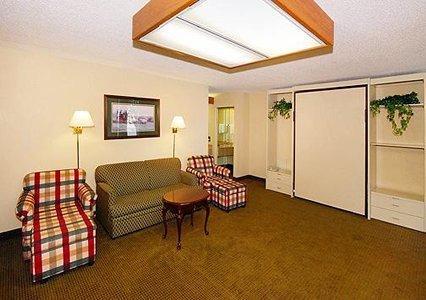 Days Inn By Wyndham Mocksville Екстериор снимка