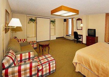 Days Inn By Wyndham Mocksville Екстериор снимка